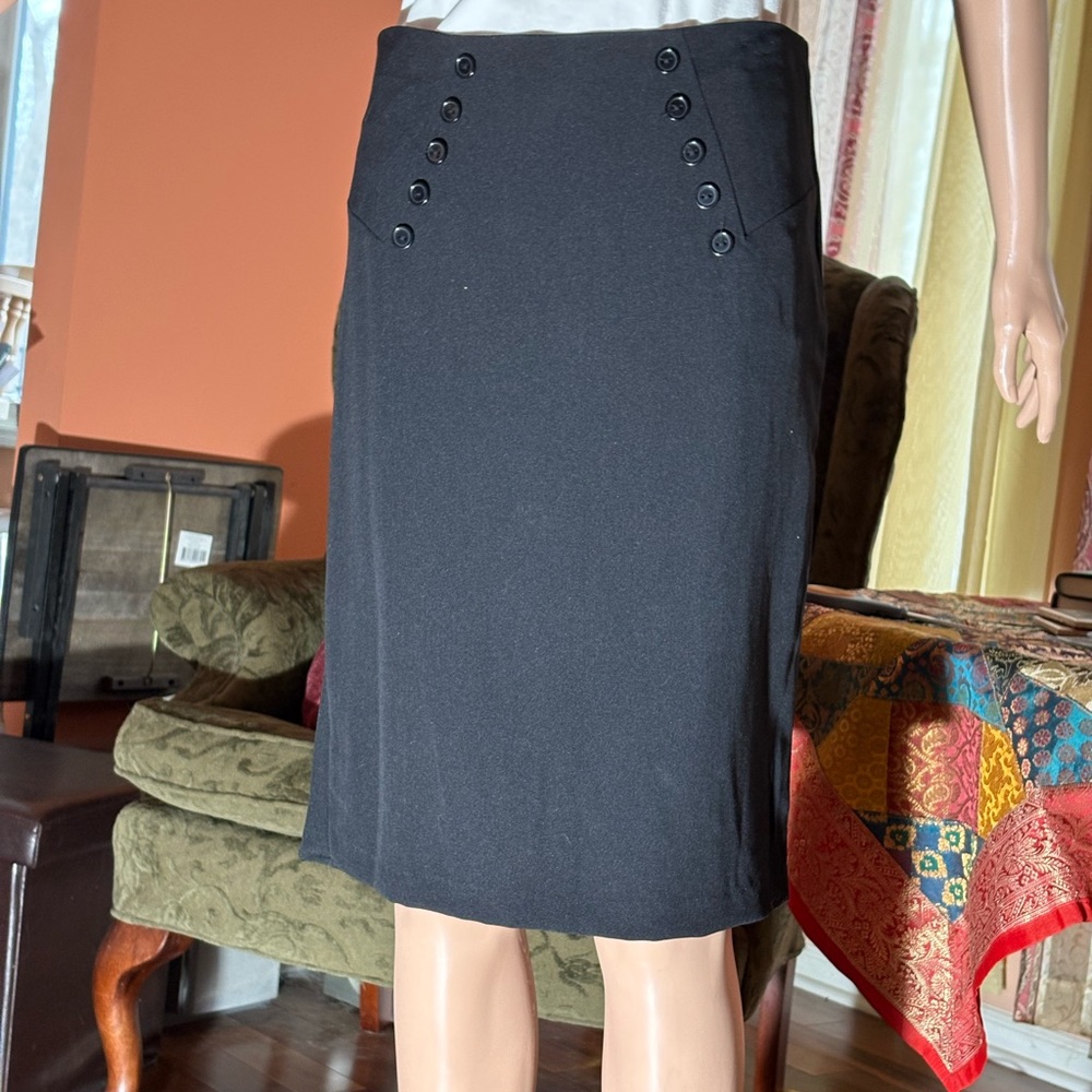 Black Detailed Knee-Length Pencil Skirt